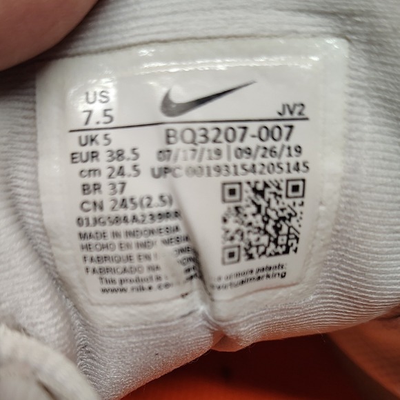 Nike Revolution 5 Running Shoes Athletic Comfort BQ3207-007 White Women Size 7.5 - Picture 14 of 17